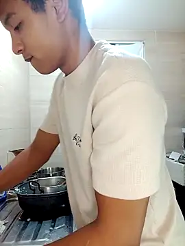 Snapshot of Black_Diamon_ chatting on February 19, 2025, 10:12 am Black Diamon online show from February 19, 2025, 10:12 am