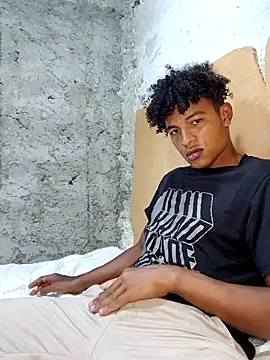 Snapshot of Black_Diamon_ chatting on November 6, 2025, 7:29 pm Black Diamon online show from November 6, 2025, 7:29 pm