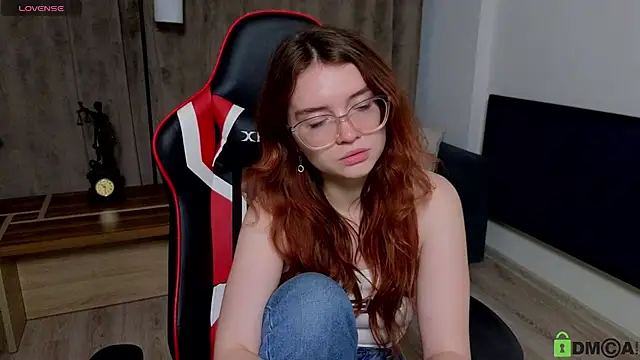 Snapshot of Sonya_Glen chatting on February 28, 2025, 6:10 am Sonya Glen online show from February 28, 2025, 6:10 am