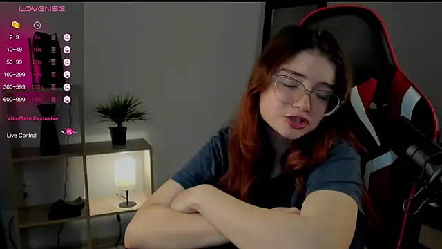 Snapshot of Sonya_Glen chatting on February 9, 2025, 5:08 am Sonya Glen online show from February 9, 2025, 5:08 am