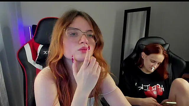 Snapshot of Sonya_Glen chatting on February 21, 2025, 2:50 am Sonya Glen online show from February 21, 2025, 2:50 am