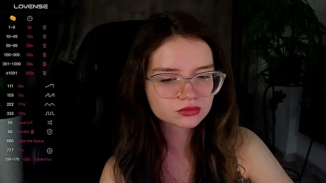 Snapshot of Sonya_Glen chatting on September 12, 2025, 9:14 pm Sonya Glen online show from September 12, 2025, 9:14 pm