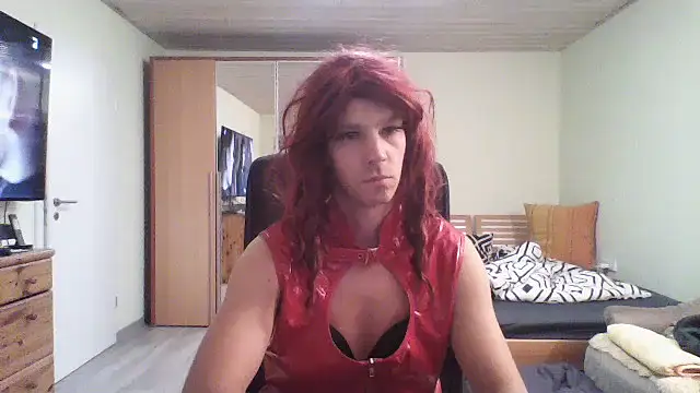 Kinky-Kristina online show from October 10, 2025, 7:47 pm