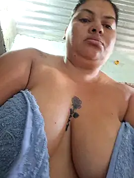 chubby sexy big tits online show from November 23, 2025, 12:48 pm