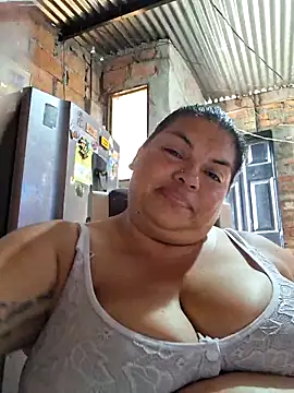 chubby sexy big tits online show from October 4, 2025, 2:18 pm