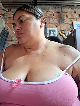 chubby sexy big tits online show from September 28, 2025, 1:07 pm