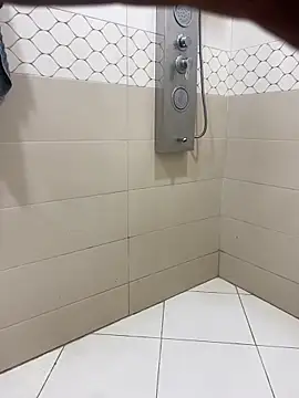 Snapshot of Lahcene chatting on October 14, 2025, 6:30 pm Lahcene online show from October 14, 2025, 6:30 pm