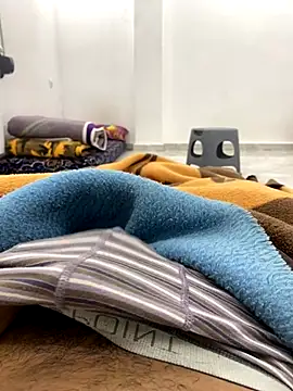 Lahcene online show from December 19, 2025, 10:01 pm