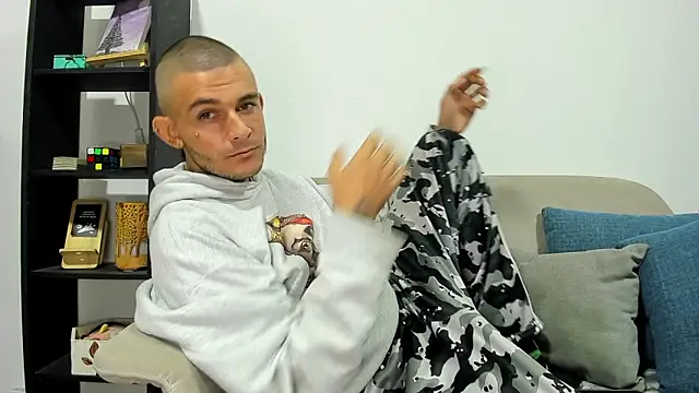 Snapshot of AbadSpears chatting on March 11, 2025, 12:28 pm AbadSpears online show from March 11, 2025, 12:28 pm