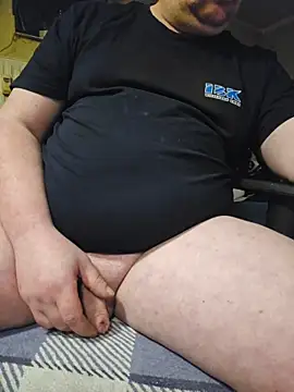 Chilsen1904 online show from February 19, 2026, 10:29 pm