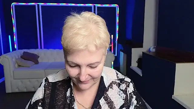 Snapshot of Sandra_Snow chatting on February 8, 2025, 5:50 pm Sandra Snow online show from February 8, 2025, 5:50 pm