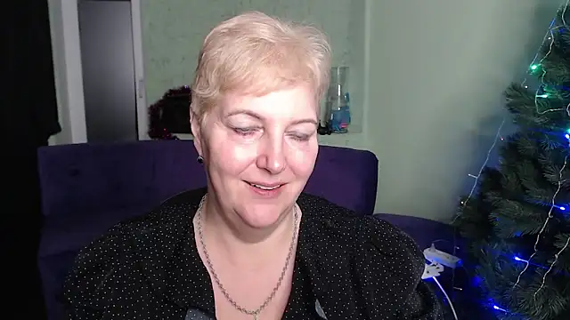 Snapshot of Sandra_Snow chatting on January 10, 2025, 6:06 pm Sandra Snow online show from January 10, 2025, 6:06 pm