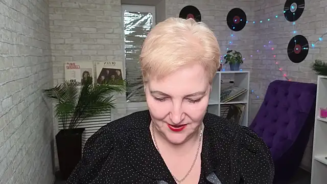 Snapshot of Sandra_Snow chatting on February 20, 2025, 4:25 pm Sandra Snow online show from February 20, 2025, 4:25 pm