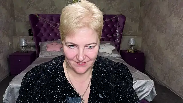 Snapshot of Sandra_Snow chatting on January 7, 2025, 8:31 pm Sandra Snow online show from January 7, 2025, 8:31 pm