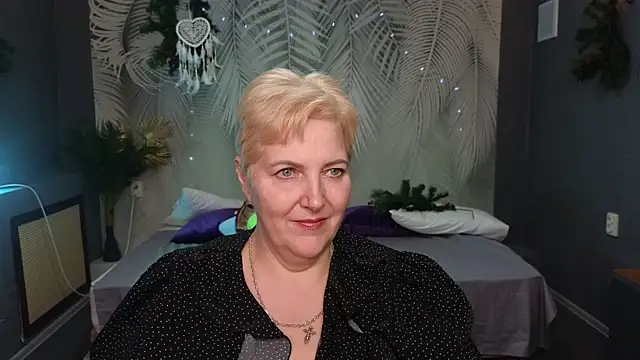 Snapshot of Sandra_Snow chatting on January 23, 2025, 8:45 pm Sandra Snow online show from January 23, 2025, 8:45 pm