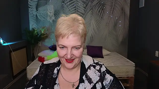 Snapshot of Sandra_Snow chatting on February 9, 2025, 5:33 pm Sandra Snow online show from February 9, 2025, 5:33 pm