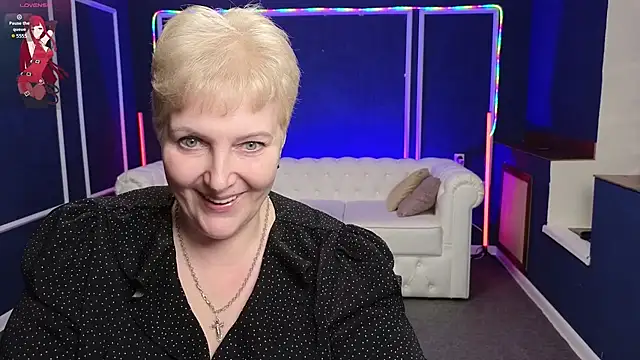 Snapshot of Sandra_Snow chatting on January 19, 2025, 6:43 pm Sandra Snow online show from January 19, 2025, 6:43 pm