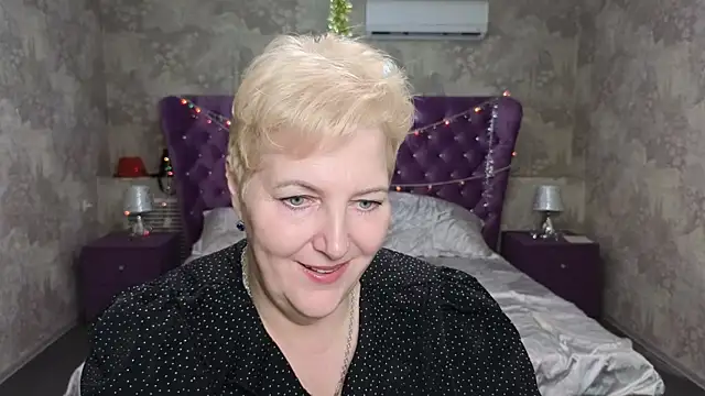 Snapshot of Sandra_Snow chatting on January 16, 2025, 5:44 pm Sandra Snow online show from January 16, 2025, 5:44 pm