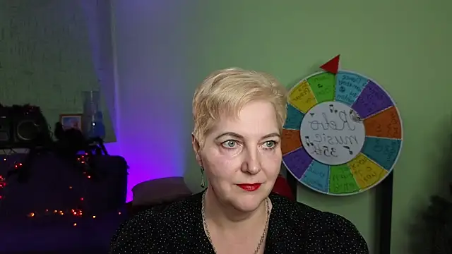 Snapshot of Sandra_Snow chatting on February 20, 2025, 1:19 pm Sandra Snow online show from February 20, 2025, 1:19 pm