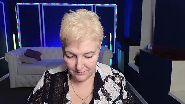 Snapshot of Sandra_Snow chatting on February 8, 2025, 2:27 pm Sandra Snow online show from February 8, 2025, 2:27 pm