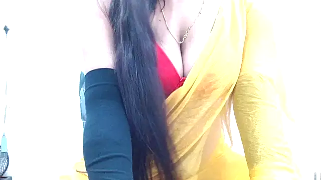 Snapshot of hinaa_khan chatting on May 24, 2026, 8:09 pm hinaa khan online show from May 24, 2026, 8:09 pm