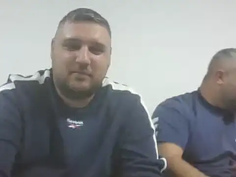  revianzip1 online show from November 3, 2025, 5:27 pm