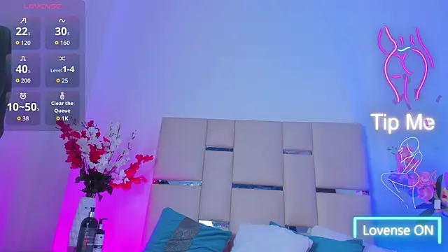 HaleyAmaya online show from November 2, 2025, 12:32 pm