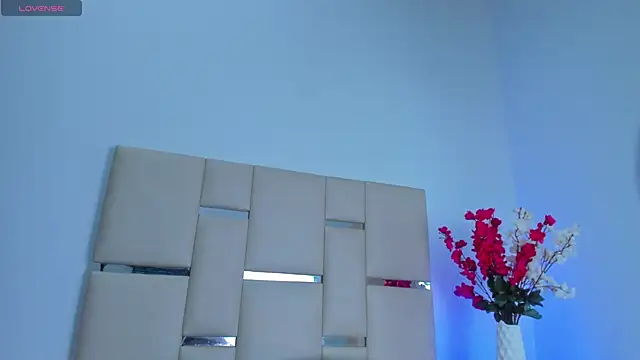 HaleyAmaya online show from November 12, 2025, 7:18 pm