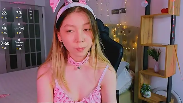 Snapshot of Babby_Rabbit chatting on March 18, 2025, 12:50 pm Babby Rabbit online show from March 18, 2025, 12:50 pm