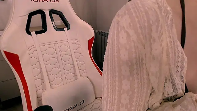 Babby Rabbit online show from December 14, 2025, 1:49 pm