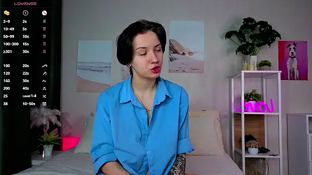 Snapshot of ElvaHilby chatting on March 4, 2026, 1:13 am ElvaHilby online show from March 4, 2026, 1:13 am