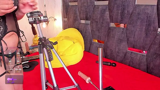 Snapshot of AlazSanna1 chatting on February 3, 2026, 2:53 am AlazSanna1 online show from February 3, 2026, 2:53 am