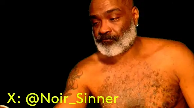 Snapshot of sinnernoir chatting on February 6, 2025, 5:19 pm sinnernoir online show from February 6, 2025, 5:19 pm