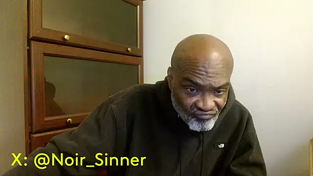 Snapshot of sinnernoir chatting on May 5, 2026, 3:31 am sinnernoir online show from May 5, 2026, 3:31 am