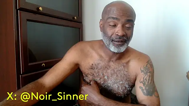 Snapshot of sinnernoir chatting on April 27, 2026, 3:10 pm sinnernoir online show from April 27, 2026, 3:10 pm
