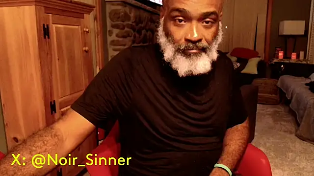 Snapshot of sinnernoir chatting on September 22, 2025, 2:39 am sinnernoir online show from September 22, 2025, 2:39 am
