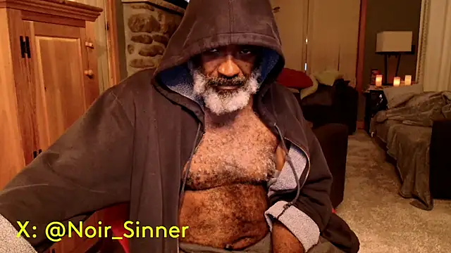 Snapshot of sinnernoir chatting on September 13, 2025, 9:42 am sinnernoir online show from September 13, 2025, 9:42 am