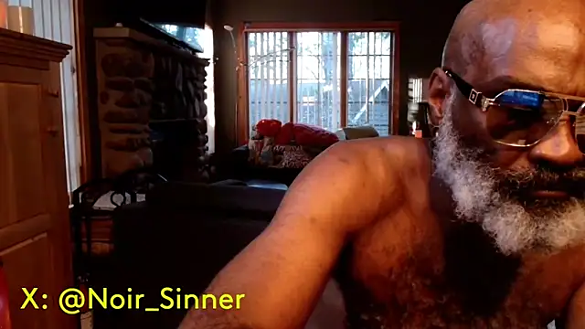 Snapshot of sinnernoir chatting on September 18, 2025, 10:02 pm sinnernoir online show from September 18, 2025, 10:02 pm