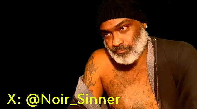 Snapshot of sinnernoir chatting on February 3, 2025, 3:09 am sinnernoir online show from February 3, 2025, 3:09 am