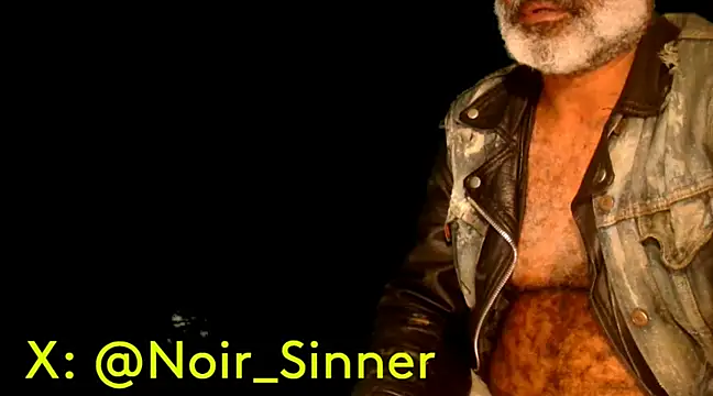 Snapshot of sinnernoir chatting on February 5, 2025, 9:46 am sinnernoir online show from February 5, 2025, 9:46 am
