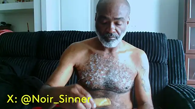 Snapshot of sinnernoir chatting on May 23, 2026, 3:11 pm sinnernoir online show from May 23, 2026, 3:11 pm