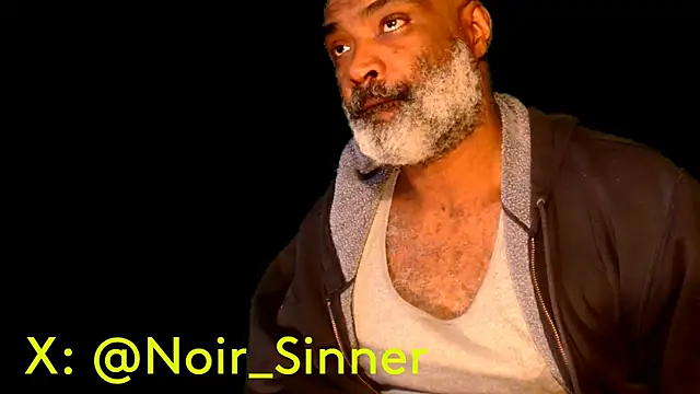 Snapshot of sinnernoir chatting on January 29, 2025, 3:04 pm sinnernoir online show from January 29, 2025, 3:04 pm