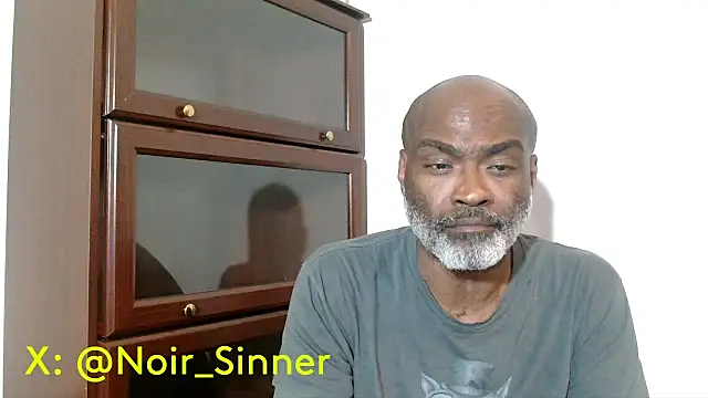 Snapshot of sinnernoir chatting on May 12, 2026, 6:21 am sinnernoir online show from May 12, 2026, 6:21 am