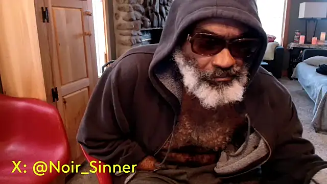 Snapshot of sinnernoir chatting on September 26, 2025, 8:27 pm sinnernoir online show from September 26, 2025, 8:27 pm