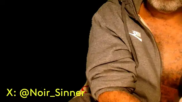 Snapshot of sinnernoir chatting on March 13, 2025, 3:00 am sinnernoir online show from March 13, 2025, 3:00 am