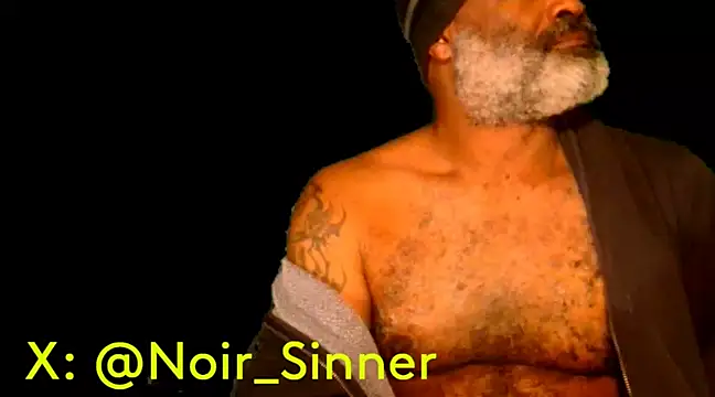 Snapshot of sinnernoir chatting on January 31, 2025, 6:13 am sinnernoir online show from January 31, 2025, 6:13 am