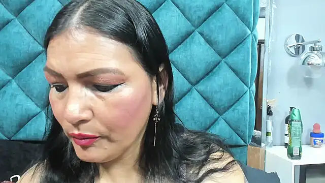 Snapshot of PENELOPELEWISs chatting on March 25, 2026, 7:46 pm PENELOPELEWISs online show from March 25, 2026, 7:46 pm