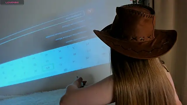 Snapshot of Alison_Hill chatting on October 2, 2025, 4:32 pm Alison Hill online show from October 2, 2025, 4:32 pm