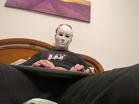 ItalStall online show from March 12, 2025, 9:23 am