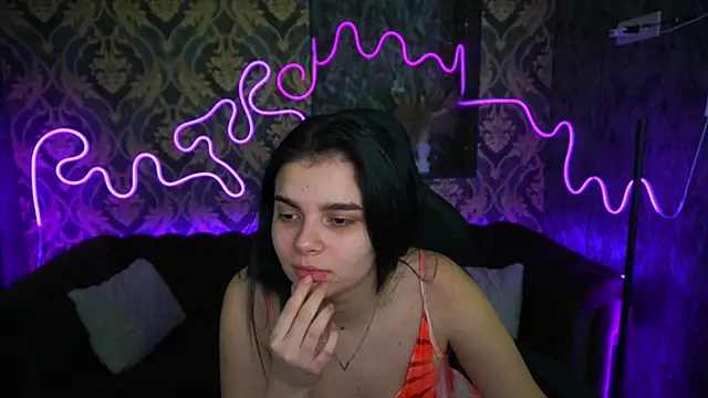 ShinyShyy online show from February 9, 2025, 2:07 pm